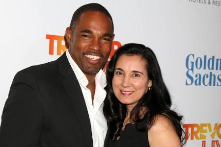 Ihr Serien-Ehemann Dr. Ben Warren alias Jason George hat mit seiner Ehefrau Vandana Khanna drei gemeinsame Kinder.