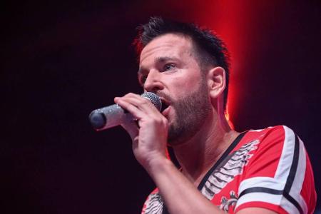 Michael Wendler ist wohl der umstrittenste Ballermann-Star. Die einen hassen ihn, die andren lieben ihn. Unumstritten ist al...