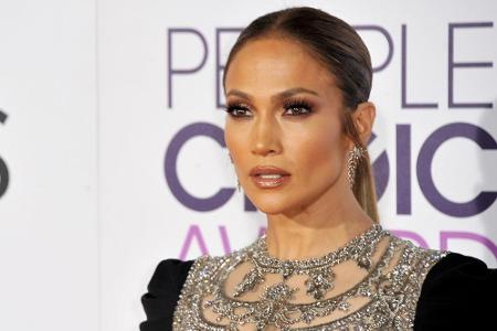 Jennifer Lopez (48) scheint einfach nicht zu altern. Ob das am Alkohol-Verzicht liegt? 