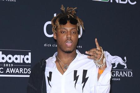 Juice Wrld war nur 21 Jahre alt, als er am Flughafen von Chicago einen tödlichen Anfall erlitt. Er verstarb am 8. Dezember. ...
