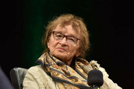Die ungarische Philosophin Agnes Heller ist im Alter von 90 Jahren am 19. Juli verschieden. Angeblich soll sie vom Schwimmen...