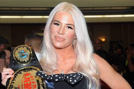 Sie wurde nur 39 Jahre alt: Der Tod von Wrestling-Star Ashley Massaro am 16. Mai kam überraschend. Nach ihrer Karriere hatte...