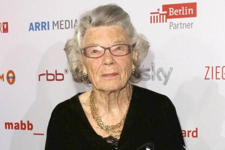 Die britische Bestsellerautorin Rosamunde Pilcher verstarb am 3. Februar mit 94 Jahren nach einem Schlaganfall. Dank ihrer z...