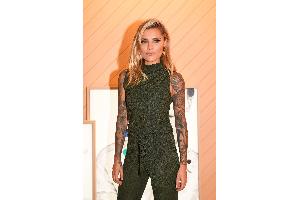 Sophia Thomalla zeigt sich wieder in Knutschlaune 