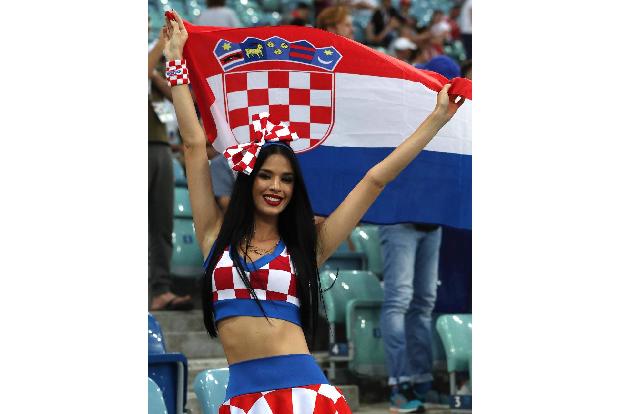 Sexy Fans 08 (10).jpg
