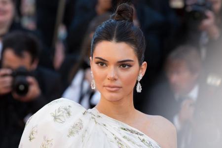 Platz 5: Ihre Halbschwester Kendall Jenner (21) ist noch besser dran. Bei 81,7 Millionen Fans auf Instagram bekommt sie 324....