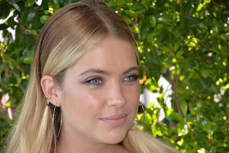 Los geht es mit Rang 15 und einer hierzulande noch recht unbekannten Schauspielerin. Ashley Benson (27) bringt es auf insges...