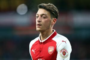 Seltener Schnappschuss zeigt Özil mit neuer Freundin 