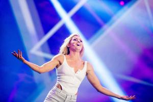 Weihnachtsshow: Helene Fischer zeigt ihre Muskeln 