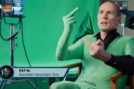 05 Varoufakis Finger.jpg