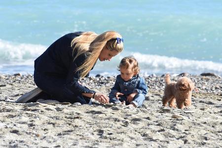 07 Michelle Hunziker WENn wenn22349713.jpg