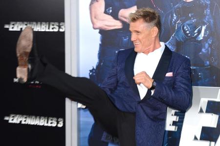 Mit Kämpfen kennt sich Dolph Lundgren (57) gut aus, schließlich ist er ein Meister des Kyokushin-Karate. Der Schauspieler ha...