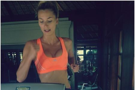 06 Lena Gercke httpinstagram.comlenagercke 10549712_1448306048786183_410711604_n.jpg