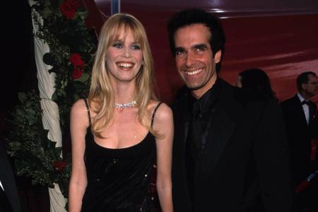 Die Verlobung von Model Claudia Schiffer (45) und US-Zauberkünstler David Copperfield (59) hielt ganze sechs Jahre (1994-1999).
