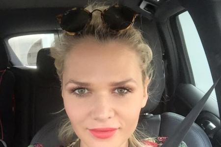 Model Sara Kulka heiratete im Juli in Las Vegas - wer ihr Ehemann ist, verrät sie allerdings nicht. Im Herbst kam das zweite...