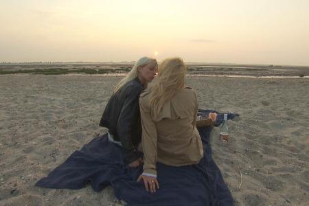 Bauer sucht Frau: Lena und Janine Picknick.