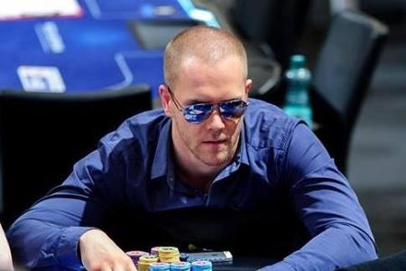 poker2.jpg