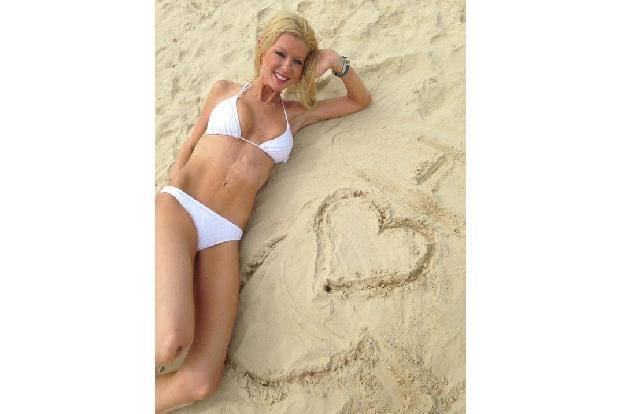 Tara reid1.JPG