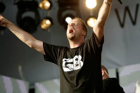 Doch neben spaßigen Raps und dicken Beats hat der 46-Jährige auch schon Erfahrung mit weitaus feingeistigeren Projekten gema...
