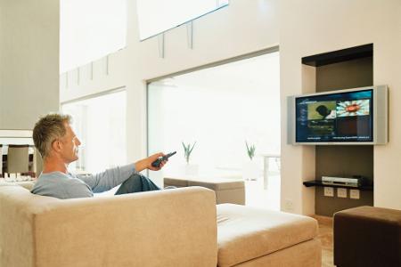 Multimedia-Wohnzimmer: Möbel-Ideen für einen aufgeräumten Fernsehabend
