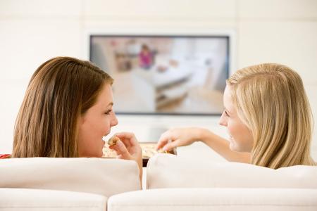 Multimedia-Wohnzimmer: Möbel-Ideen für einen aufgeräumten Fernsehabend