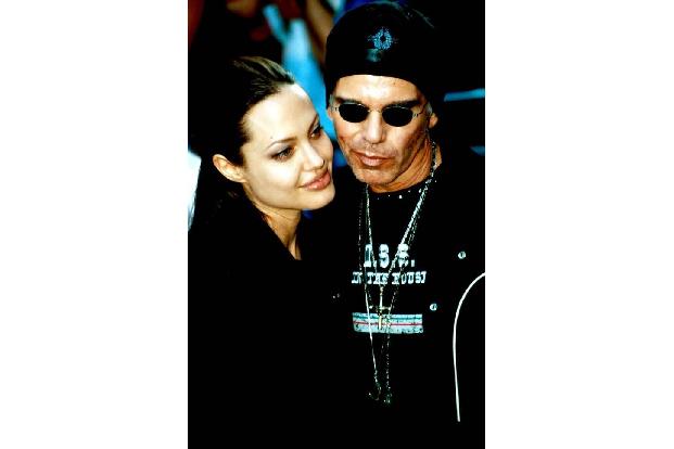 Lange her ist auch die Ehe von dem Hollywood Enfant Terrible Billy Bob Thornton und der damals noch blutjungen Angelina Joli...