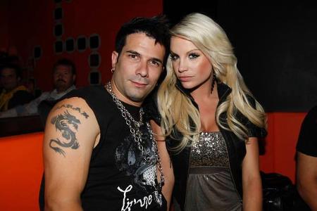 Die Blondine an Marcs Seite ist zwar nicht mehr Sarah, sondern Gina Lisa Lohfink, aber das Tattoo war auch ein Jahr nach der...