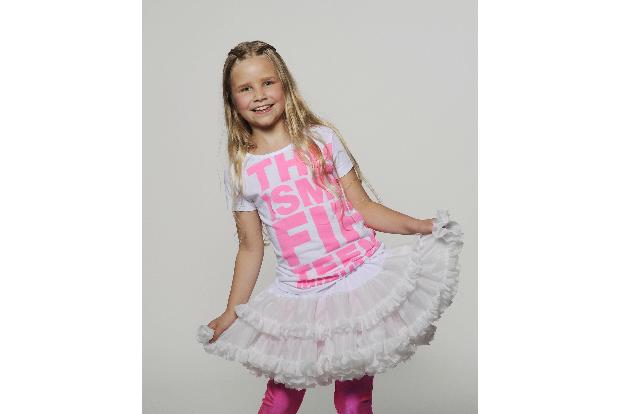 Die 9-jährige Skyla Keller aus dem Saarland wird am Samstag mit dem Song 