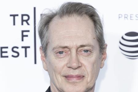 Vor seiner Schauspielkarriere war Steve Buscemi ein Feuerwehrmann. Nach den Terroranschlägen vom 11. September 2001, meldete...