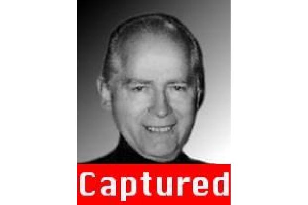 Auf der Nummer 10 ist James Whitey Bulger.