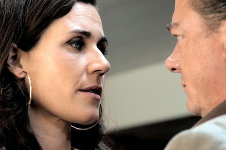 Am Tatort bekommen sie Unterstützung von ihrem Polizei-Kollegen Erik Seidel.