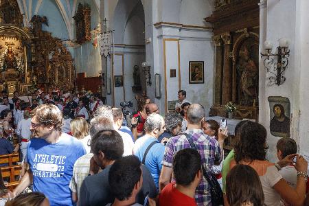 Hunderte Touristen wollen in der Iglesia del Santuario de Misericordia das skurrile Jesus-Fresko sehen.