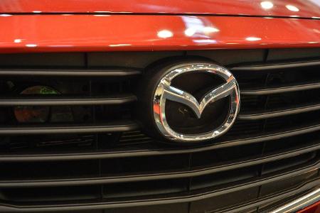 Automarken - Logos am 01.12.2016 auf der Motorshow in Essen ...