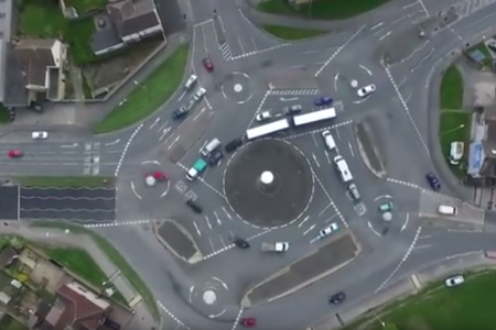 Magic Roundabout, Swindon (c) Youtube_The Froste Channel.PNG