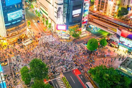 Shibuya Crossing, Tokyo (c) shutterstock_666197917.jpg