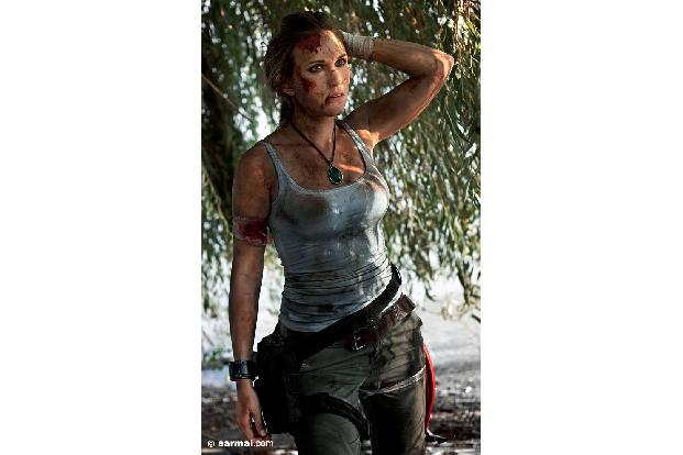 lara croft erotisch