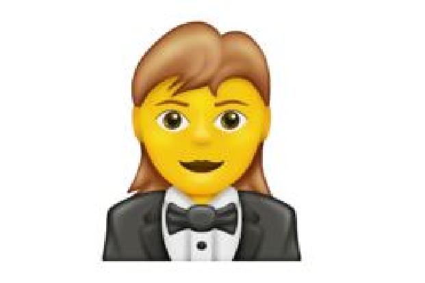 Emoji im Smoking.JPG