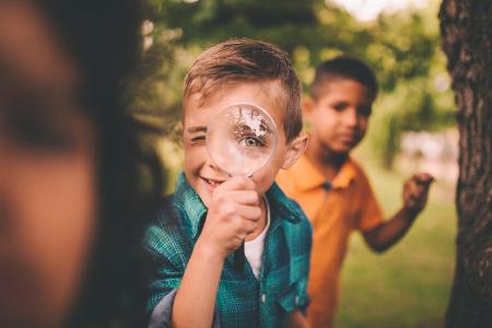 WirBleibenZuhause Entdeckungstour Schulhofspiele für daheim