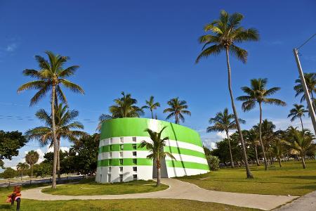 Art Deco Restrooms, Miami Beach, Miami, USA_S. 113.jpg