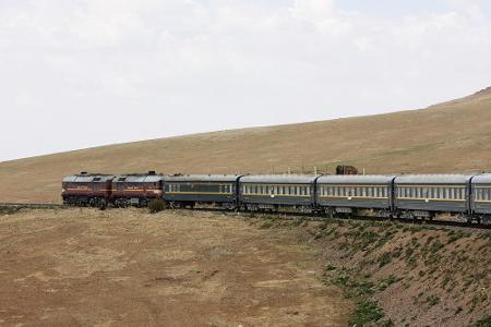 In Sachen Streckenlänge macht der Transsibirischen Eisenbahn mit ihren 9288 Kilometern zwischen Moskau und Wladiwostok niema...