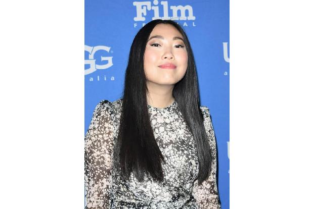 Hoffnung gibt es noch für Marvels 'Shang-chi' mit Awkwafina. Die Dreharbeiten wurden zwar unterbrochen, doch der Kinostart i...