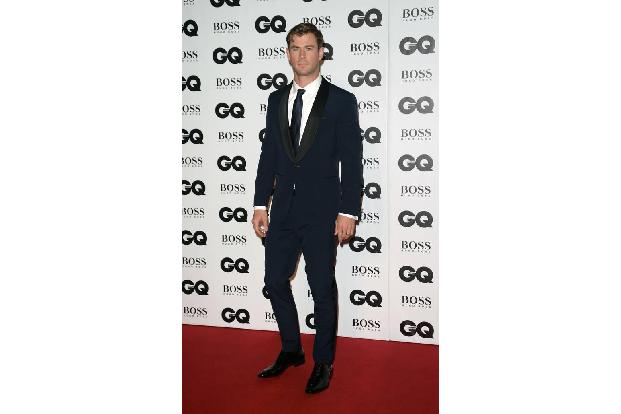 Er sieht gut aus und hat einen gestählten Körper. Doch der kommt bei Chris Hemsworth nicht von ungefähr. Damit jeder genauso... Er sieht gut aus und hat einen gestählten Körper. Doch der kommt bei Chris Hemsworth nicht von ungefähr. Damit jeder genauso...