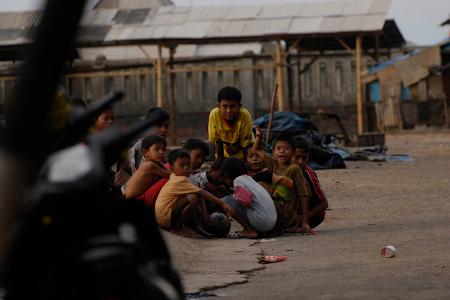 Einzelausstellung, Kinderportraits, Dietmar Waßenne, Indonesische Slums