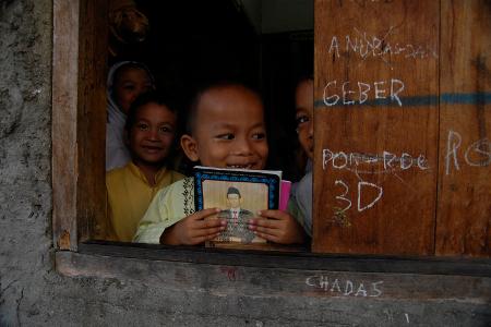 Einzelausstellung, Kinderportraits, Dietmar Waßenne, Indonesische Slums