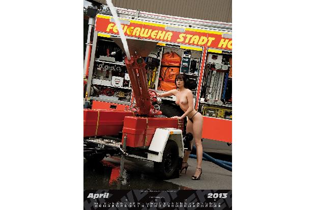 erotischer feuerwehr kalender
