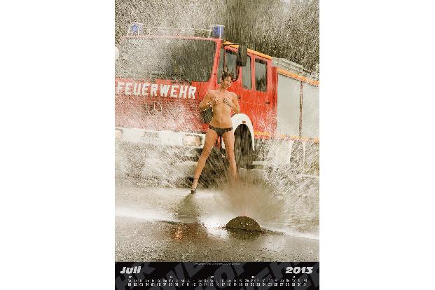 erotischer feuerwehr kalender