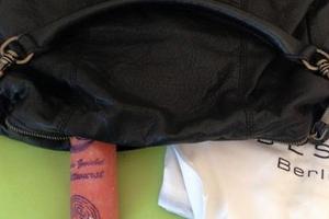 Extrawurst: Zalando verschickt Handtasche mit Mettwurst