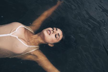 10floating_fStop Images.jpg