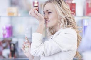 So unterscheiden sich Parfum, Eau de Toilette und Co. FLS-TDT