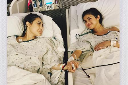 Ganz besonders berührend war dieses Jahr ein Foto von Selena Gomez (25). Wegen ihrer Lupus-Erkrankung brauchte die junge Sän...
